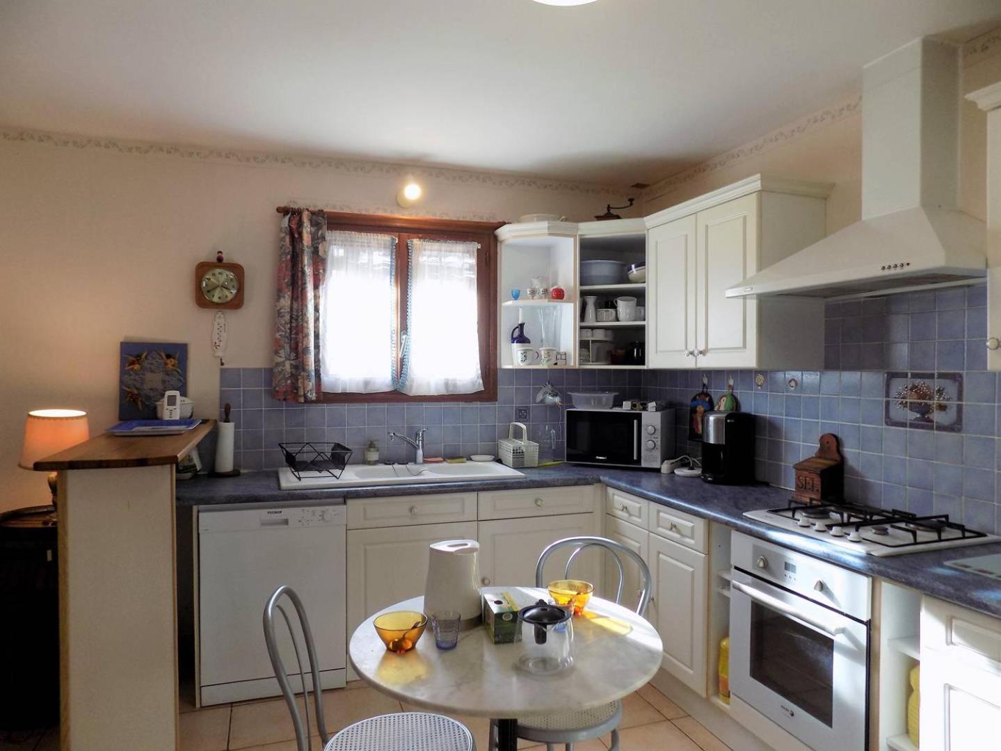 - Maison De Plain-pied Avec Jardin Clos - Quartier Residentiel *