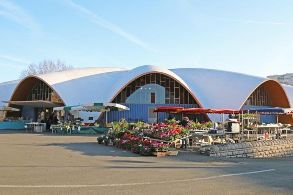 - Maison De Plain-pied Avec Jardin Clos - Quartier Residentiel