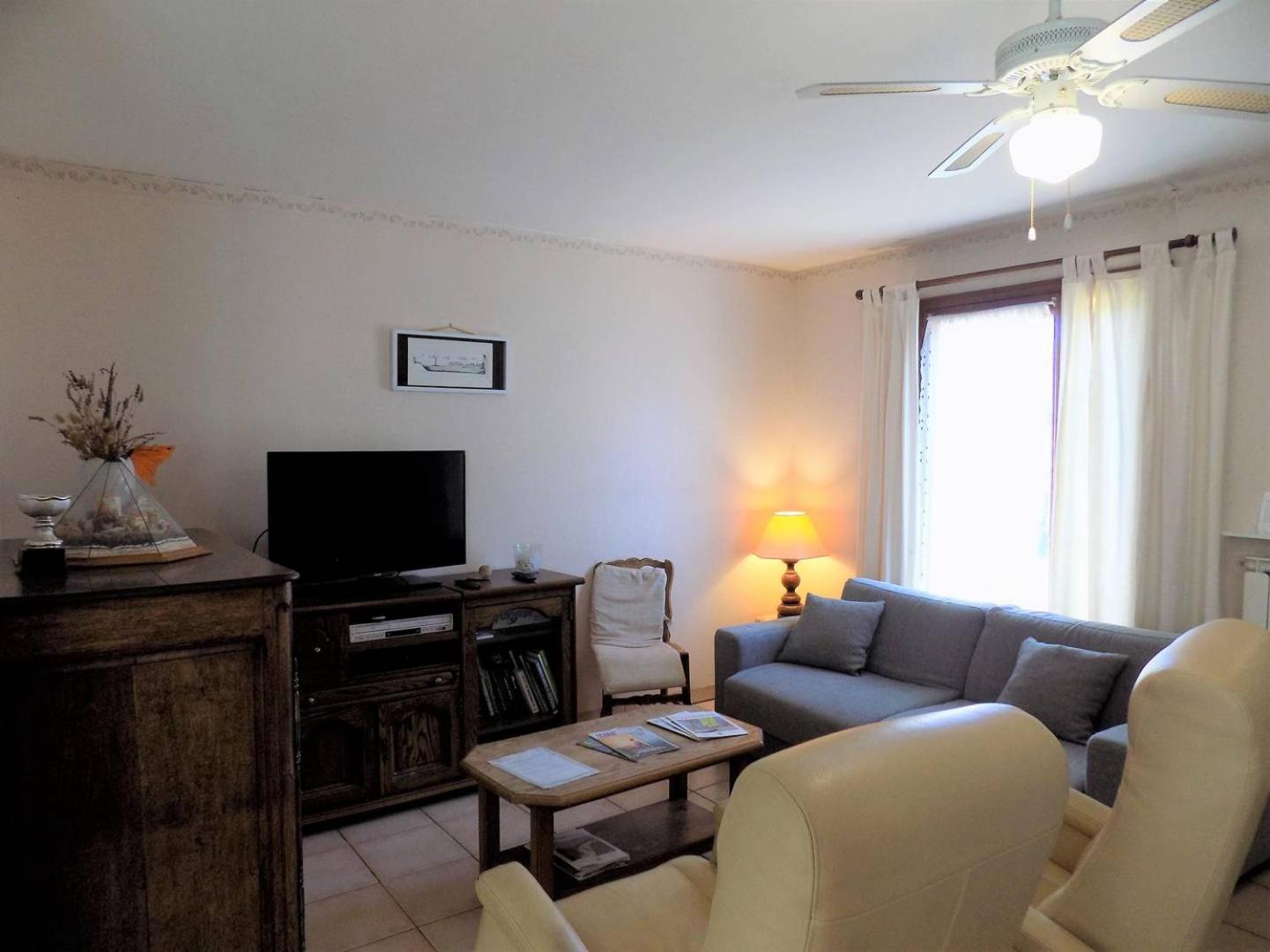 - Maison De Plain-pied Avec Jardin Clos - Quartier Residentiel * Royan